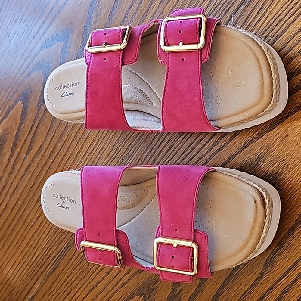 Clark's Slip-on Sandals